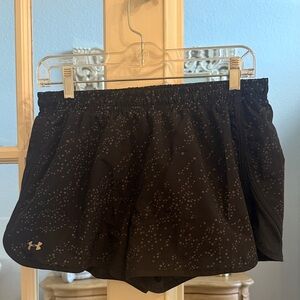 Under Armour Women's Black Patterned Athletic Shorts Size M